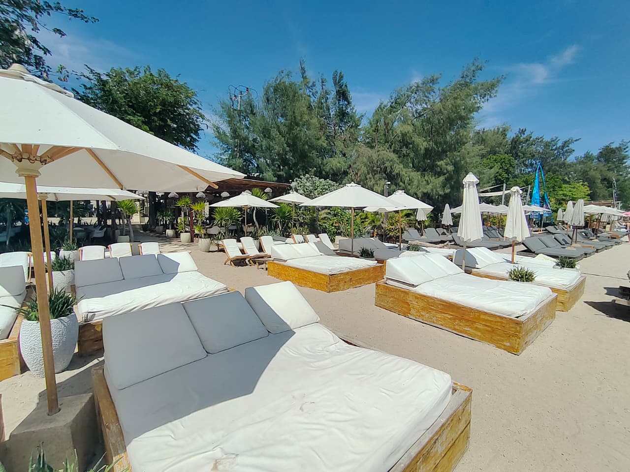 One Day Tour - Experience Tour to Gili Trawangan Island